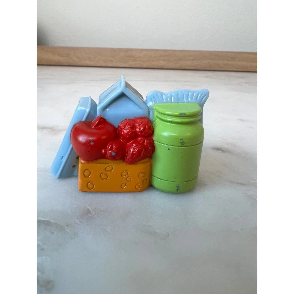 Fisher-Price Loving Family Mom Figure and Various Pretend Toy Food Items